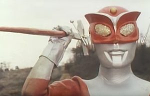 怖い!ひたすら赤いタイツ男の怪獣を殴る蹴る動画が恐すぎる。